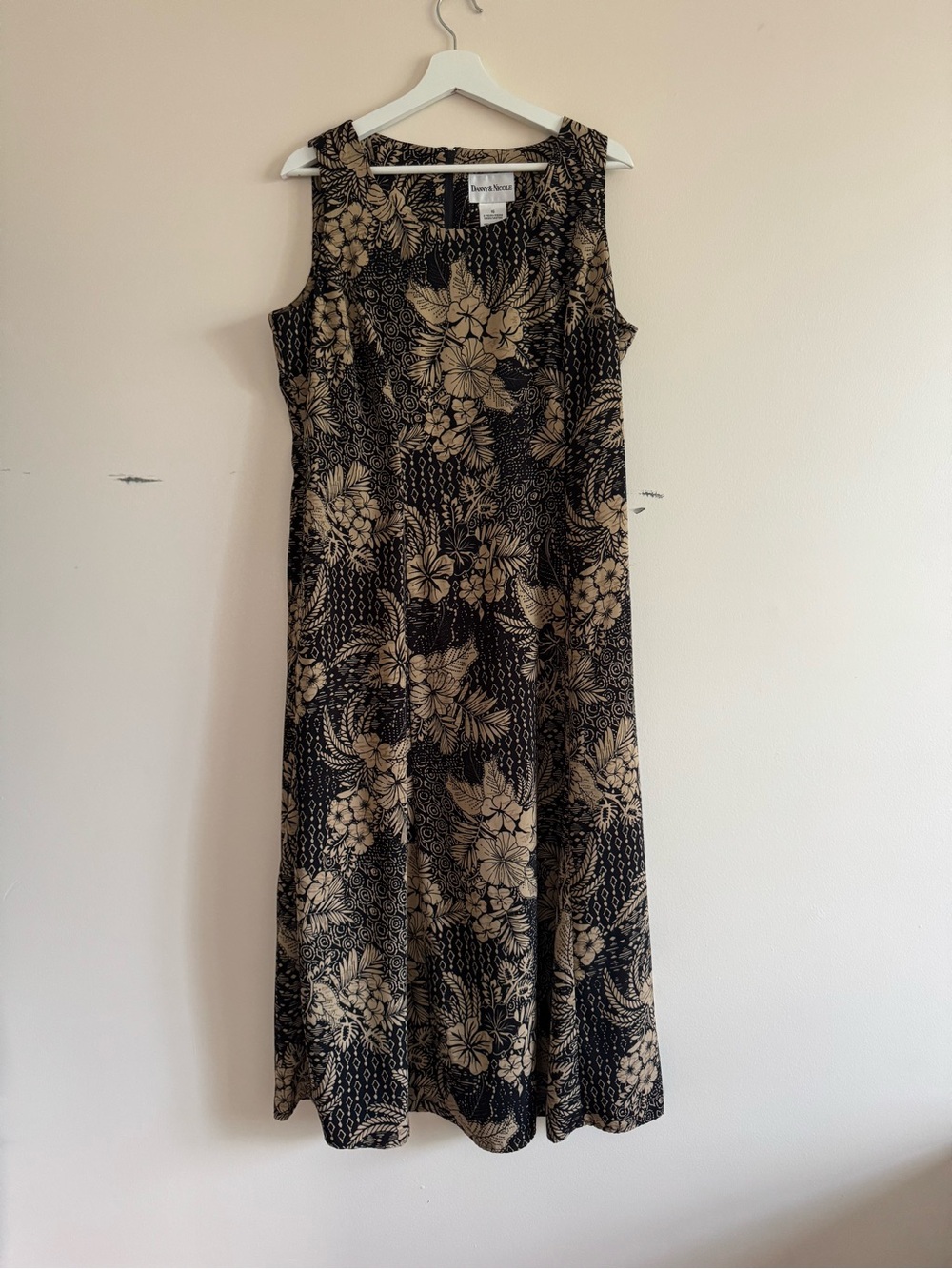 Danny & Nicole Black and Beige Floral Sleeveless Dress